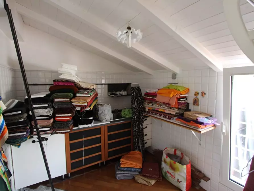 Immagine 41 di Mansarda in vendita  a La Spezia