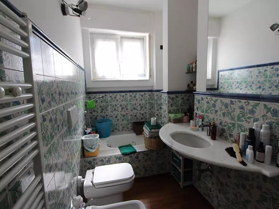 Immagine 31 di Mansarda in vendita  a La Spezia