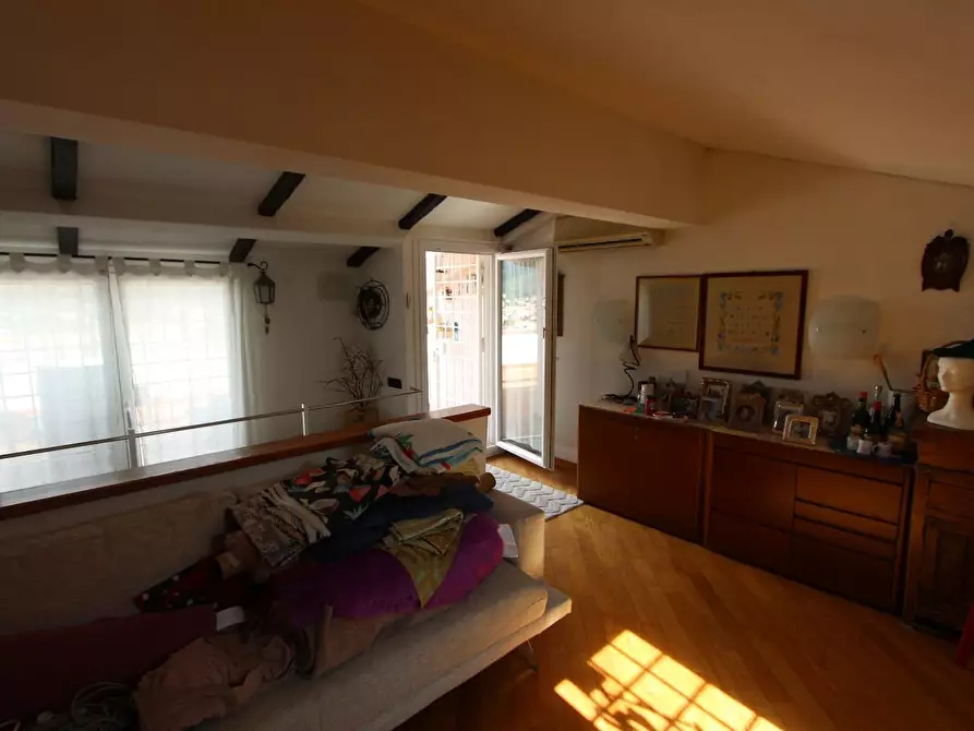 Immagine 38 di Mansarda in vendita  a La Spezia