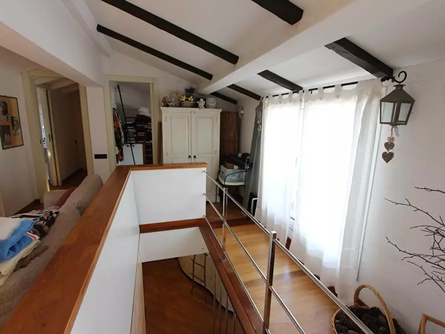 Immagine 50 di Mansarda in vendita  a La Spezia