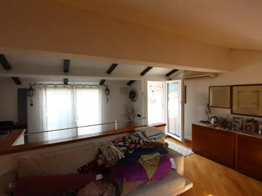 Immagine 35 di Mansarda in vendita  a La Spezia