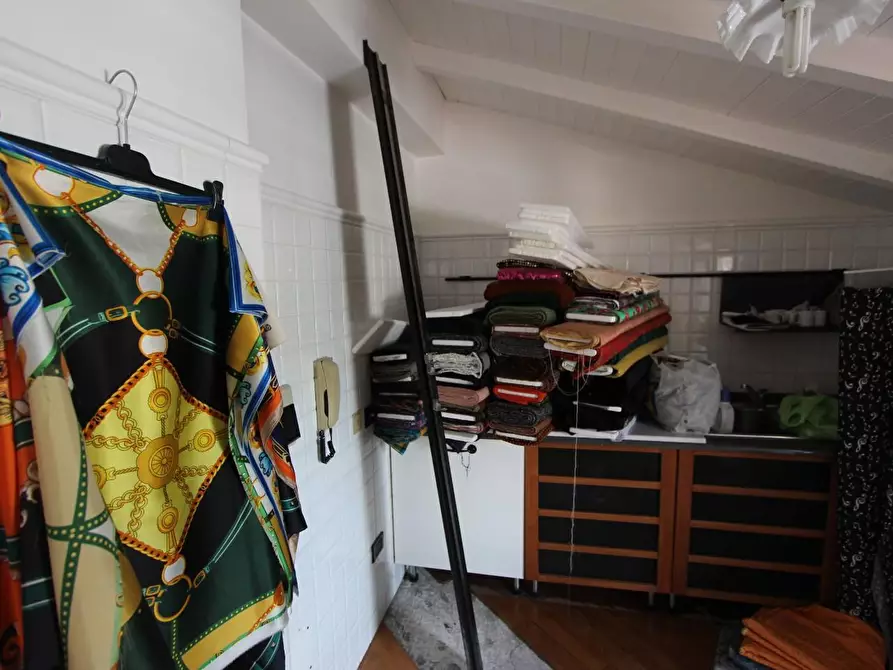 Immagine 42 di Mansarda in vendita  a La Spezia