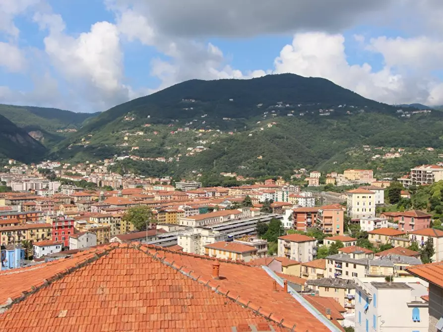 Immagine 7 di Mansarda in vendita  a La Spezia
