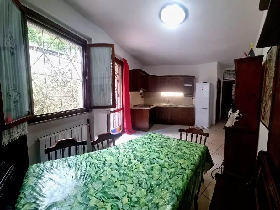 Immagine 2 di Appartamento in vendita  a Collesalvetti