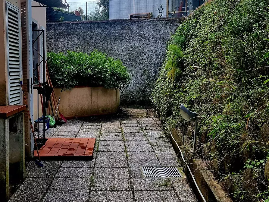 Immagine 14 di Appartamento in vendita  a Collesalvetti