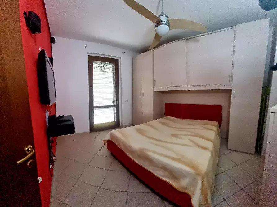 Immagine 11 di Appartamento in vendita  a Collesalvetti