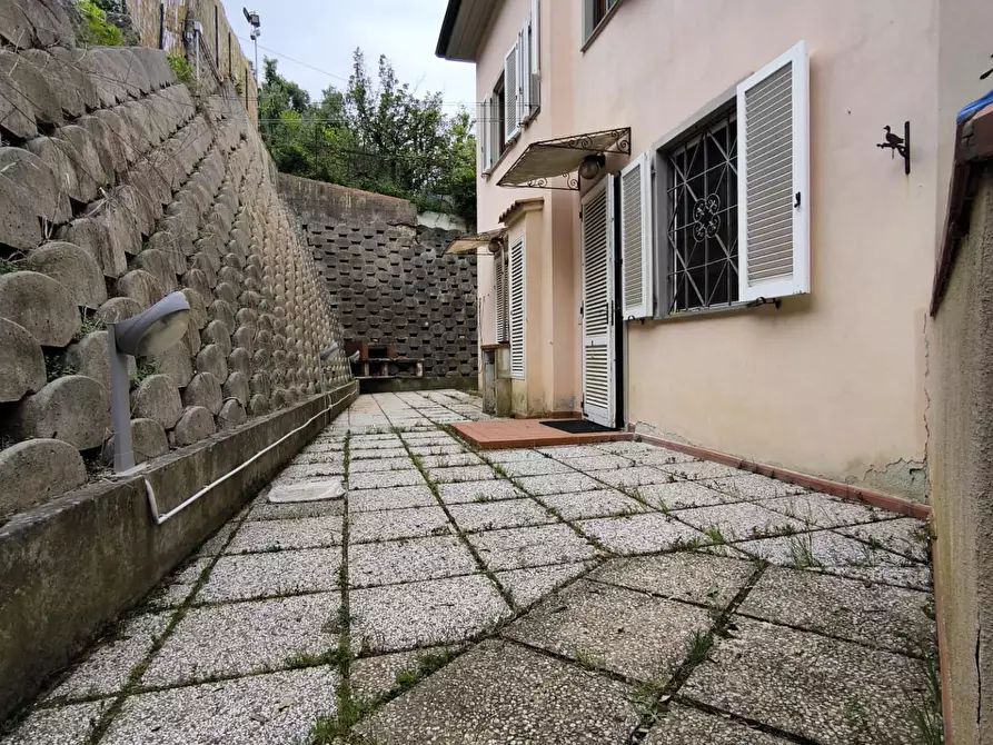Immagine 14 di Appartamento in vendita  a Collesalvetti