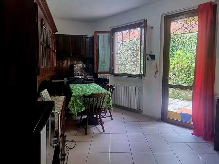 Immagine 5 di Appartamento in vendita  a Collesalvetti