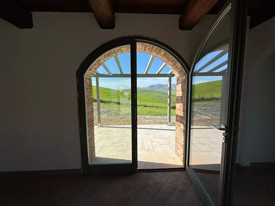 Immagine 16 di Villa in vendita  a Lajatico