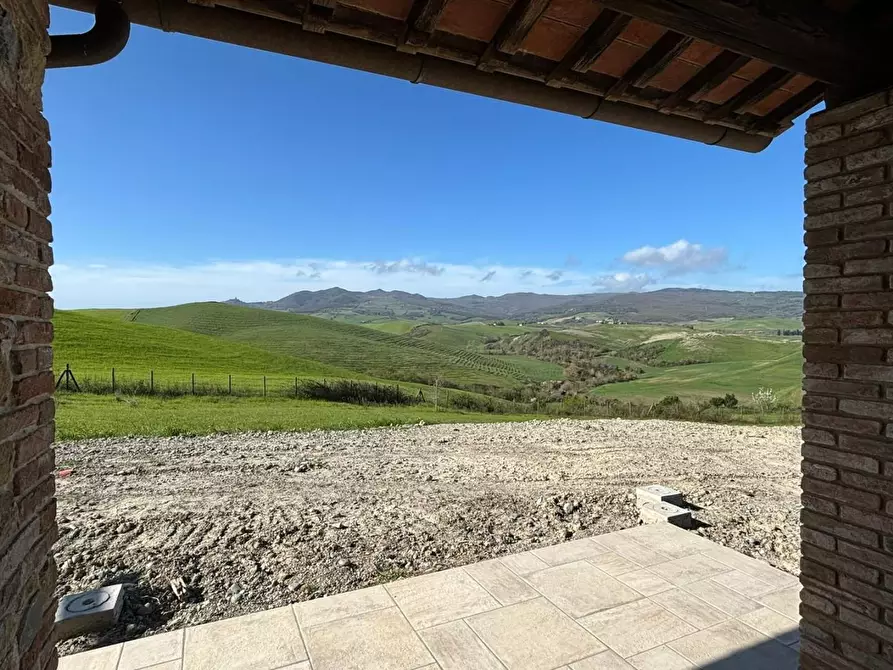 Immagine 8 di Villa in vendita  a Lajatico