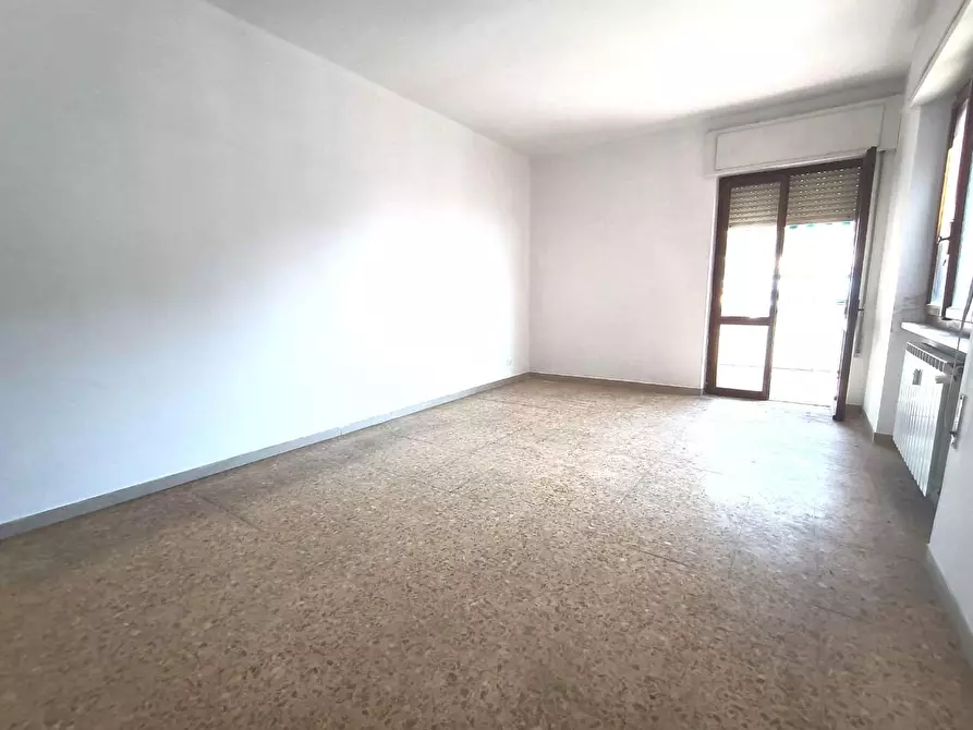 Immagine 4 di Appartamento in vendita  a Carrara