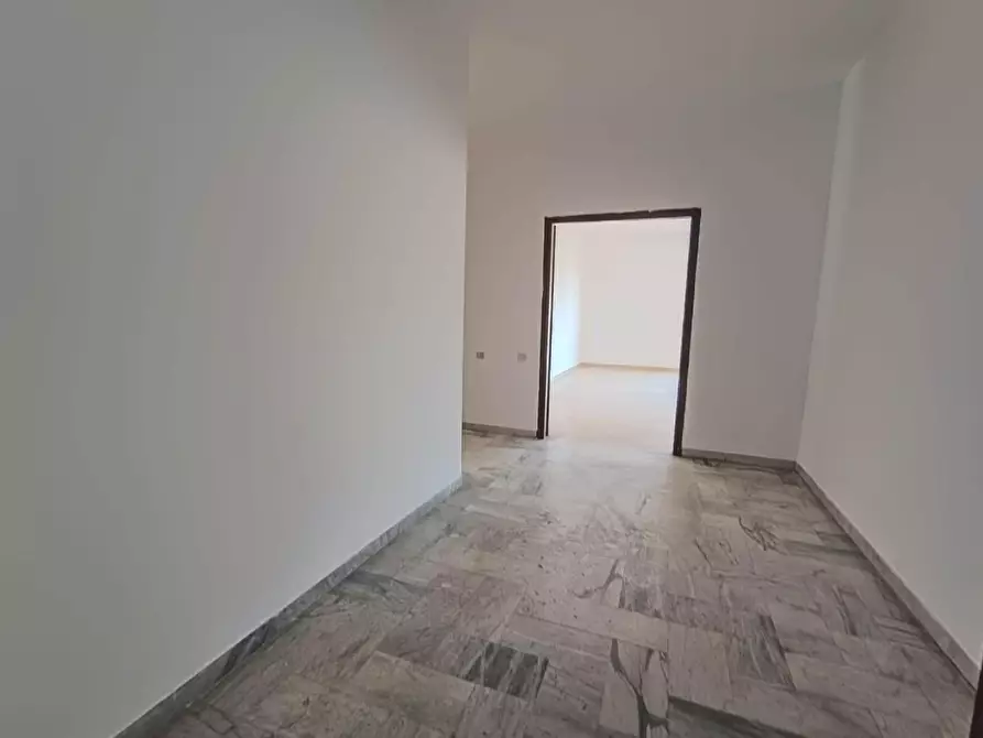 Immagine 15 di Appartamento in vendita  a Carrara