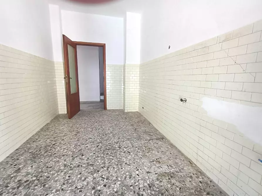 Immagine 5 di Appartamento in vendita  a Carrara