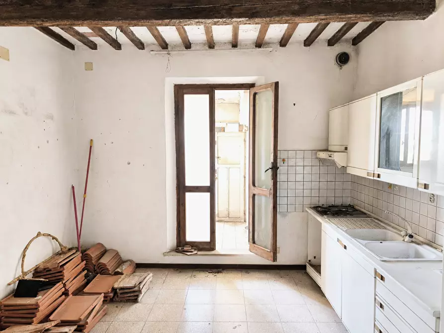 Immagine 1 di Appartamento in vendita  a Peccioli