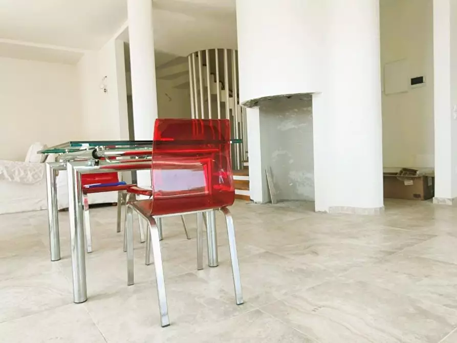 Immagine 6 di Casa bifamiliare in vendita  a Montignoso