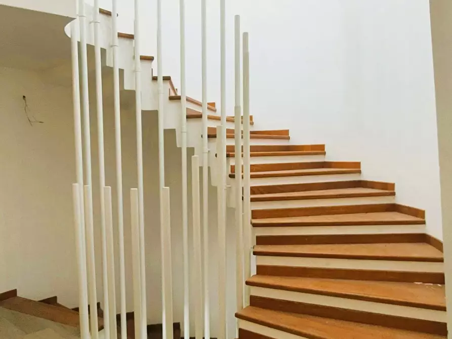 Immagine 31 di Casa bifamiliare in vendita  a Montignoso