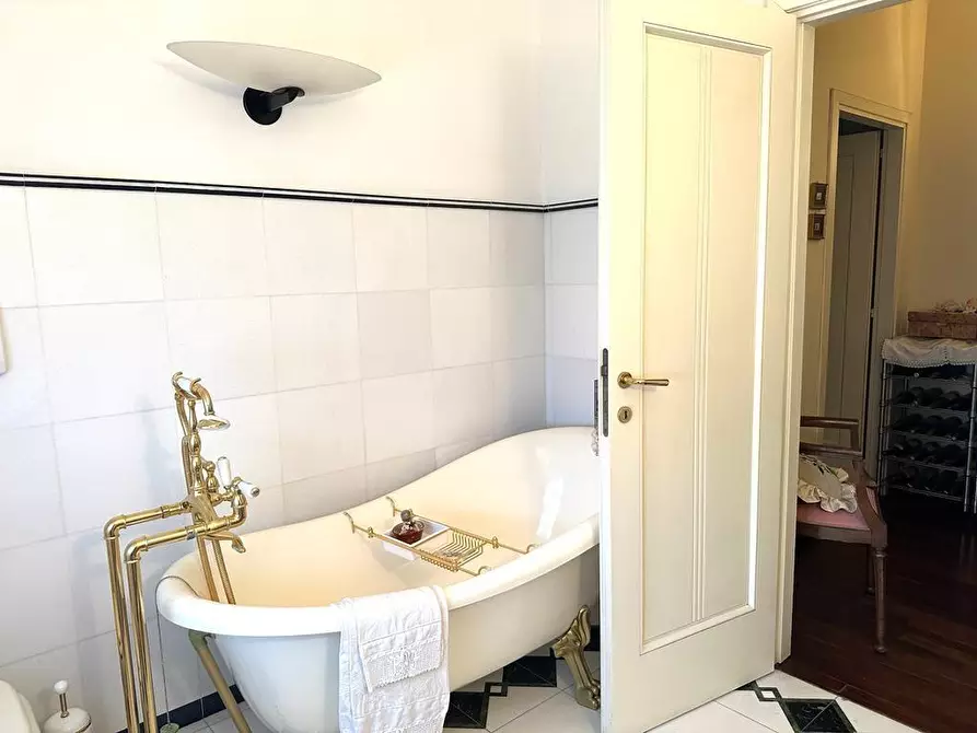 Immagine 31 di Mansarda in vendita  a Empoli