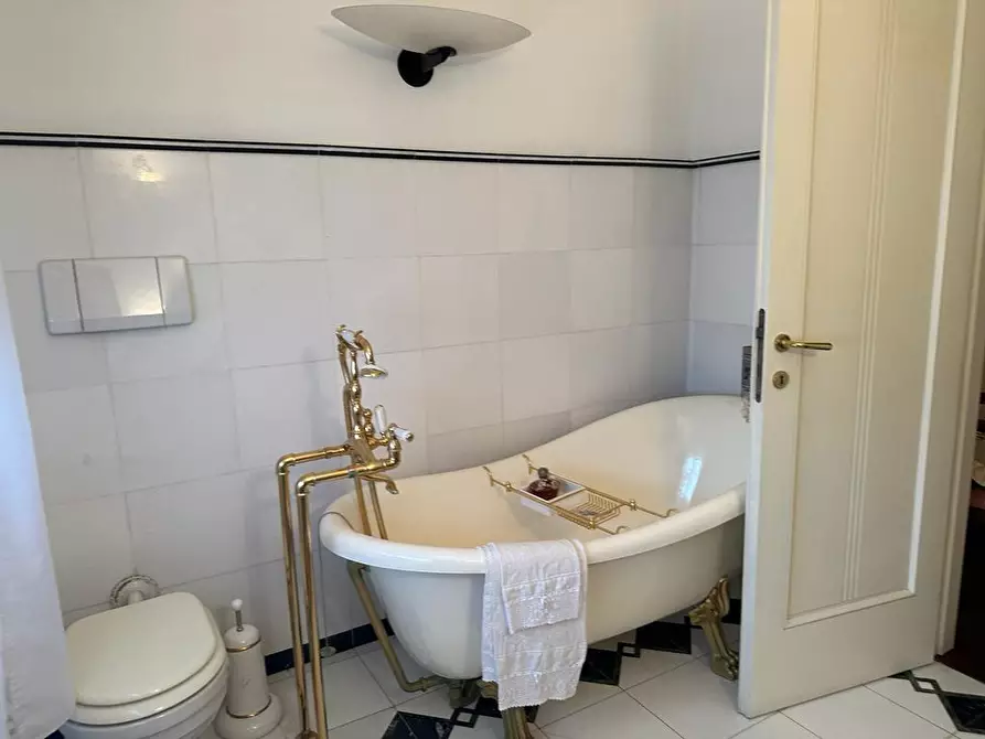 Immagine 29 di Mansarda in vendita  a Empoli