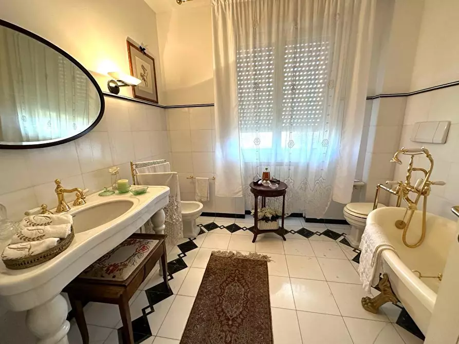 Immagine 21 di Appartamento in vendita  a Empoli