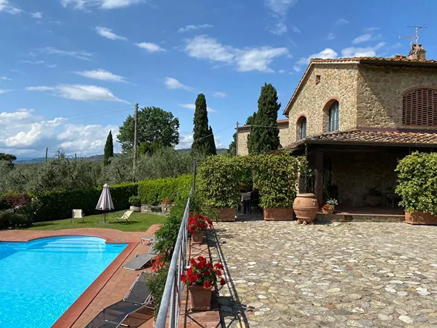 Immagine 22 di Casa colonica in vendita  a Vinci