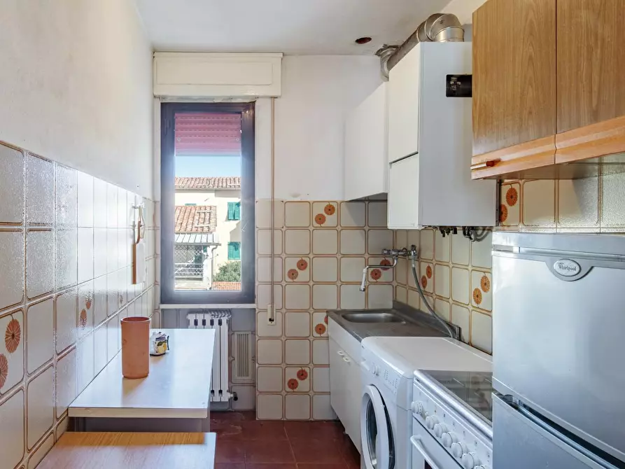 Immagine 7 di Appartamento in vendita  a Pisa