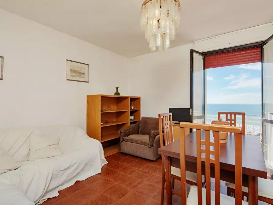 Immagine 2 di Appartamento in vendita  a Pisa