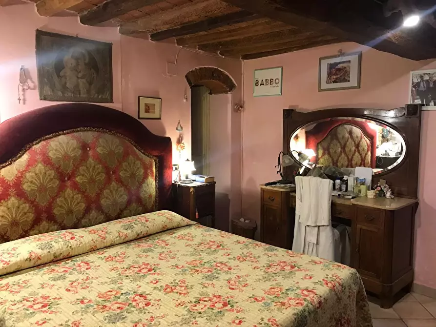 Immagine 16 di Appartamento in vendita  a Peccioli