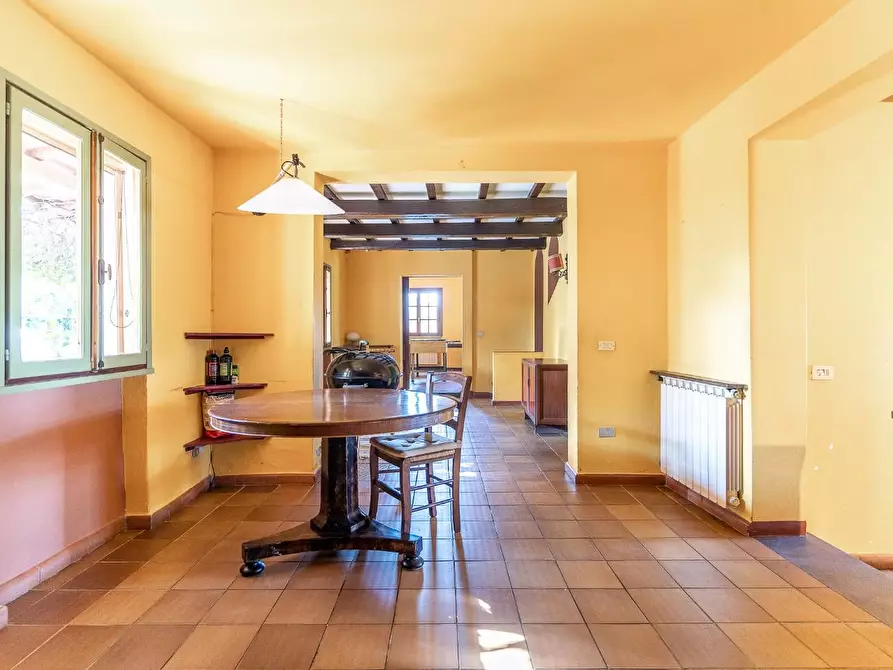 Immagine 1 di Villa in vendita  a San Miniato