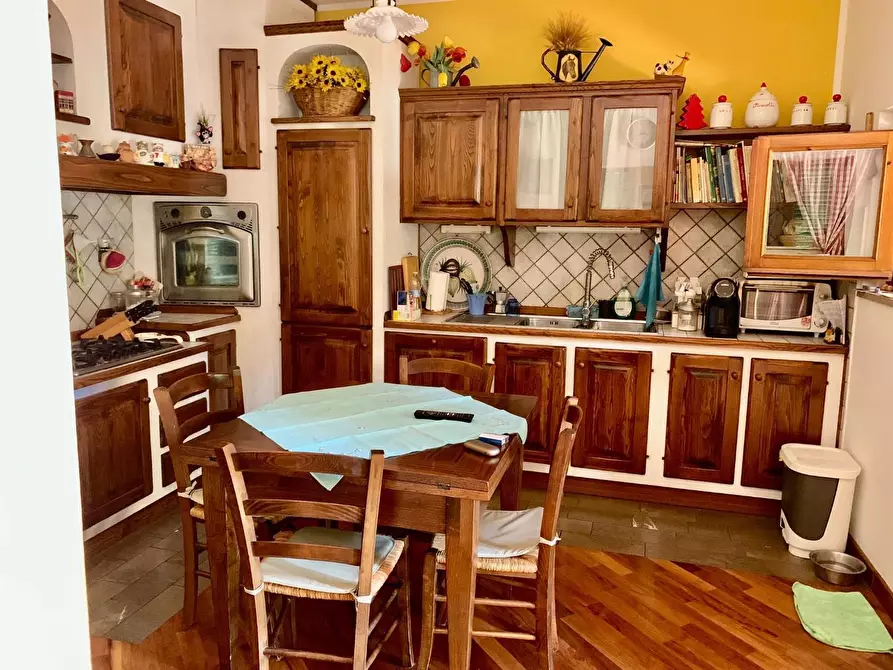 Immagine 7 di Villetta a schiera in vendita  a Lastra A Signa