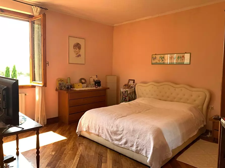 Immagine 23 di Villetta a schiera in vendita  a Lastra A Signa