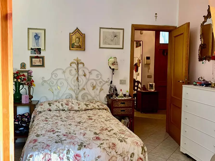 Immagine 26 di Villetta a schiera in vendita  a Lastra A Signa