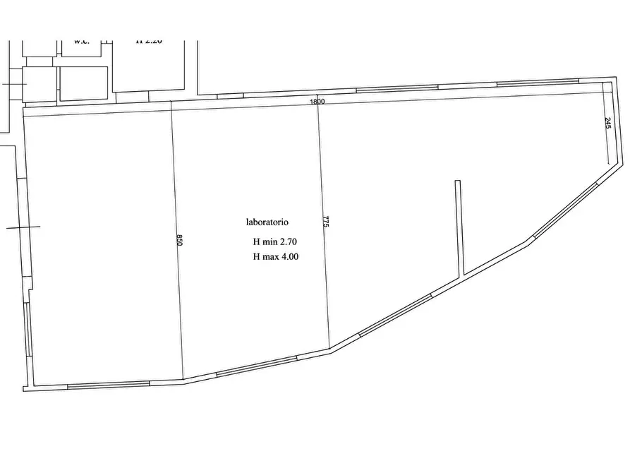 Immagine 3 di Attività artigianale in vendita  a Massarosa