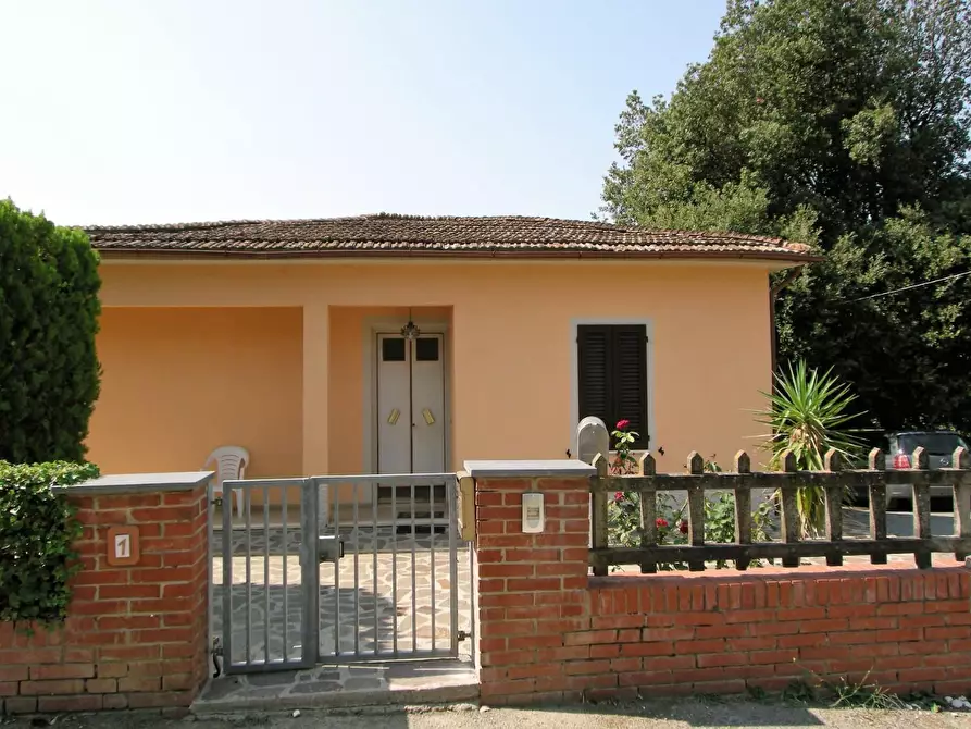 Immagine 3 di Villa in vendita  a Montopoli In Val D'arno