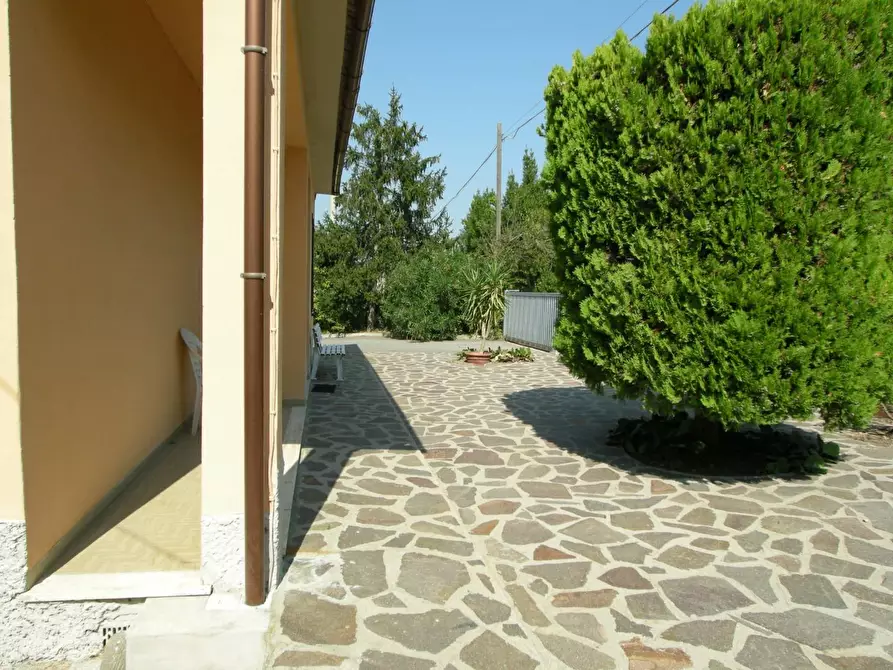 Immagine 13 di Villa in vendita  a Montopoli In Val D'arno