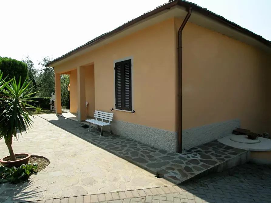 Immagine 11 di Villa in vendita  a Montopoli In Val D'arno