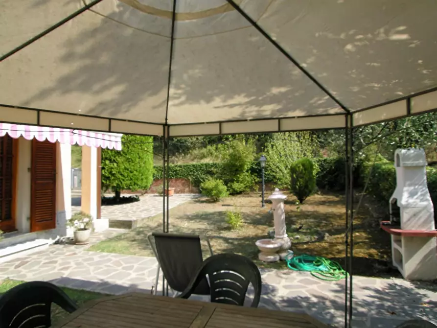 Immagine 14 di Villa in vendita  a Montopoli In Val D'arno