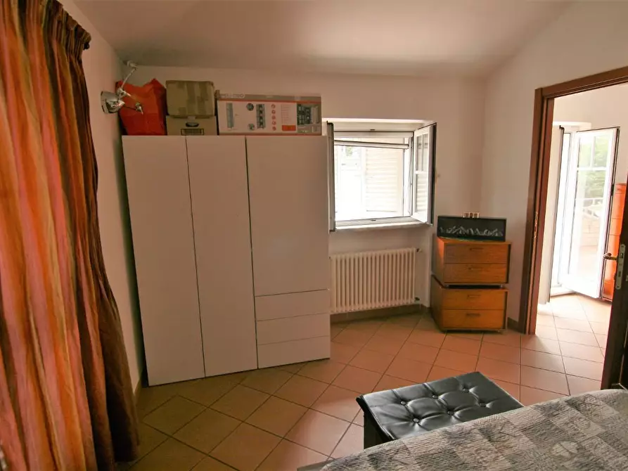 Immagine 19 di Appartamento in vendita  a Carrara