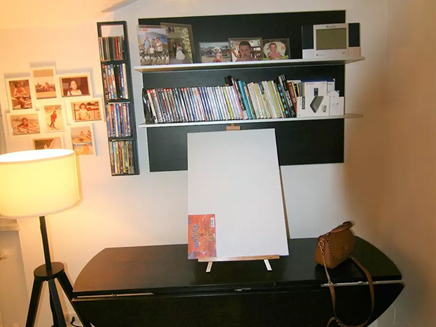 Immagine 2 di Appartamento in vendita  a Carrara