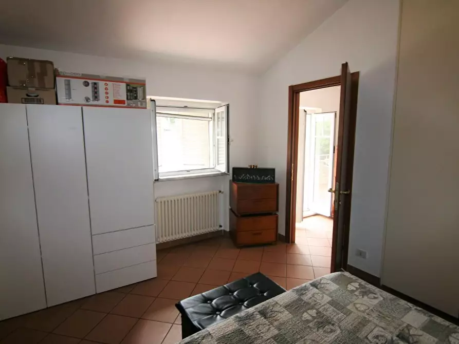 Immagine 18 di Appartamento in vendita  a Carrara