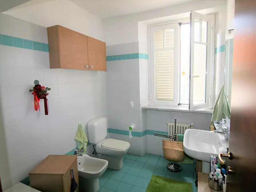 Immagine 14 di Appartamento in vendita  a Carrara