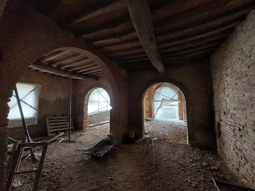 Immagine 48 di Rustico / casale in vendita  a Pontedera