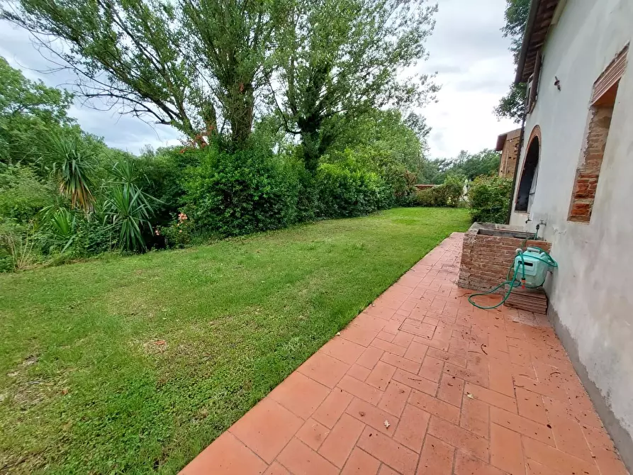 Immagine 42 di Rustico / casale in vendita  a Pontedera