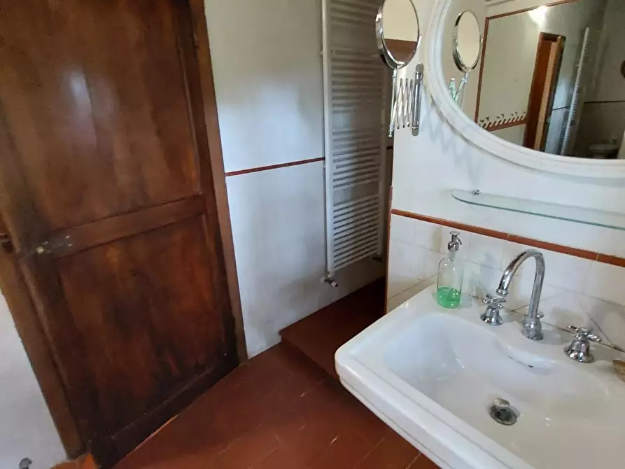 Immagine 28 di Rustico / casale in vendita  a Pontedera