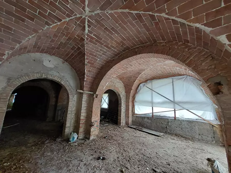 Immagine 47 di Rustico / casale in vendita  a Pontedera