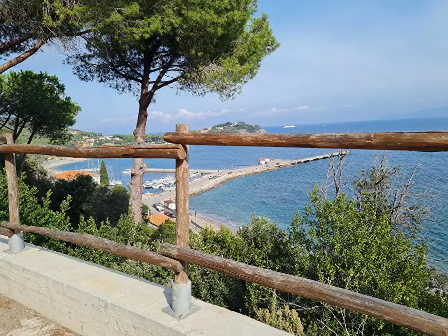 Immagine 42 di Appartamento in vendita  a Rio Marina