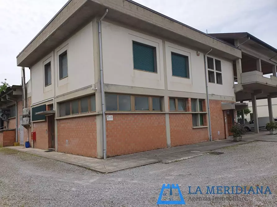 Immagine 11 di Capannone industriale in vendita  a Cerreto Guidi