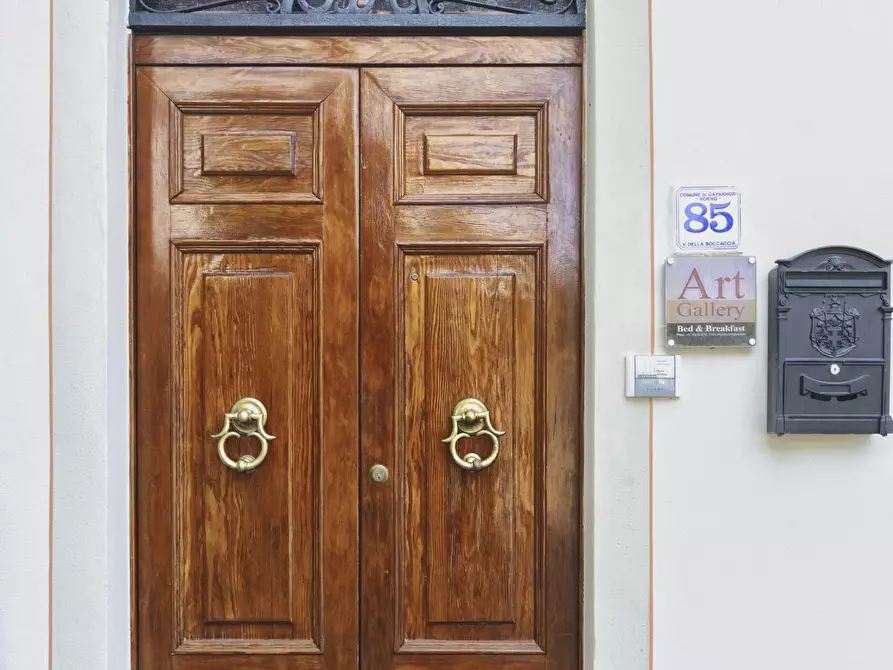 Immagine 37 di Attività commerciale in vendita  a Lucca