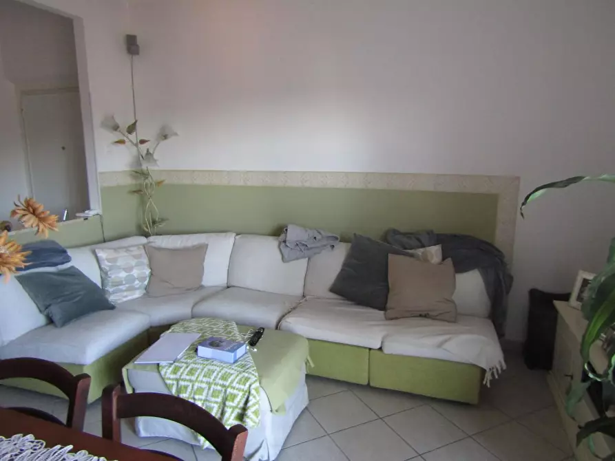 Immagine 2 di Appartamento in vendita  a Carrara