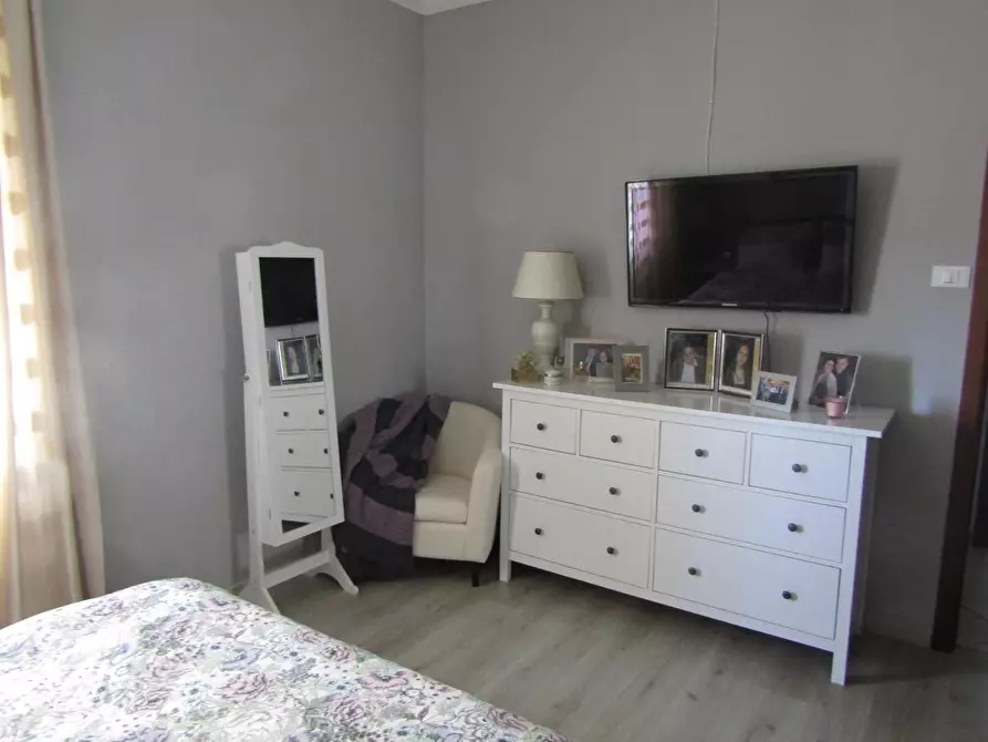 Immagine 14 di Appartamento in vendita  a Carrara