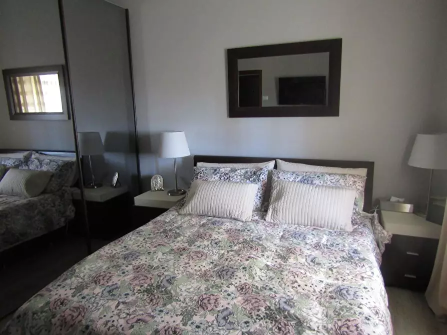 Immagine 13 di Appartamento in vendita  a Carrara